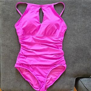 Ellen Tracy One Piece Keyhole Rib High Neck Over the Shoulder Swimsuit Size 14